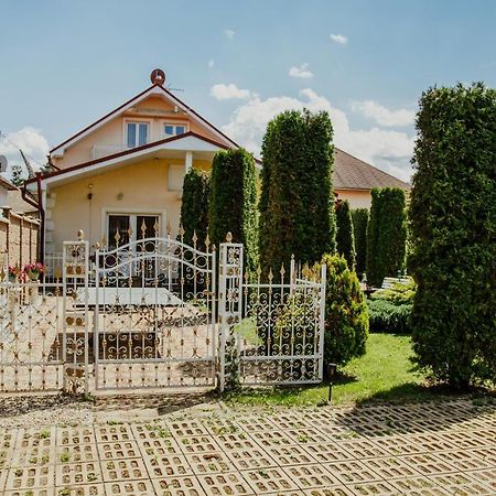 Vila Adria Hrabusice Luaran gambar
