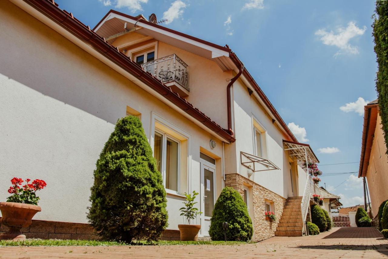 Vila Adria Hrabusice Luaran gambar